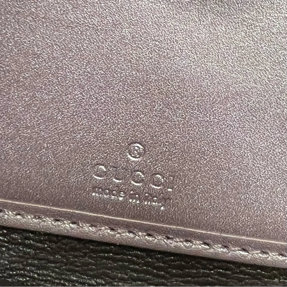 GUCCI GG Guccissima Heart Zip Around Long Wallet Metallic Lavender Authentic